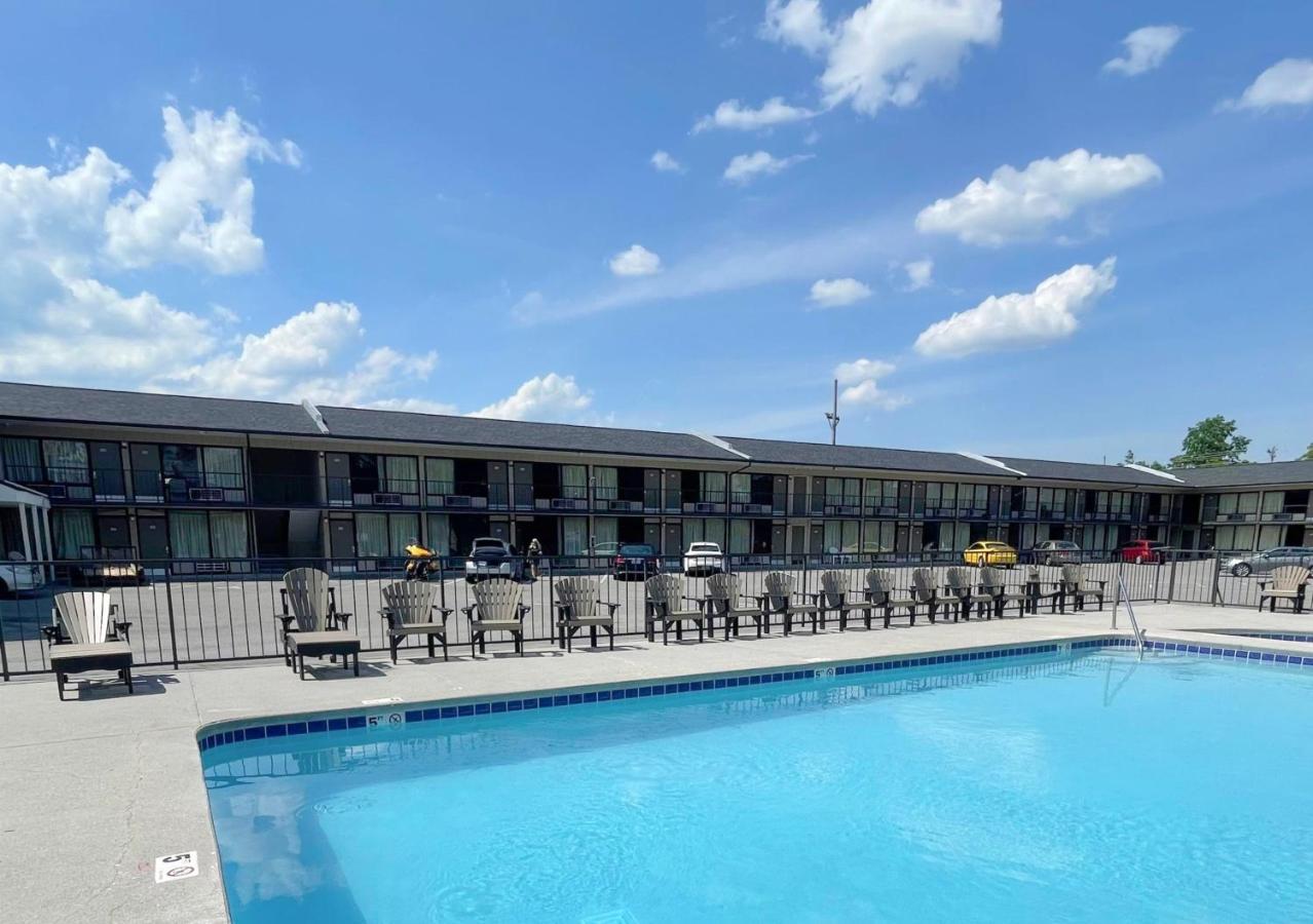 Travelodge By Wyndham Pigeon Forge Dollywood Lane Kültér fotó