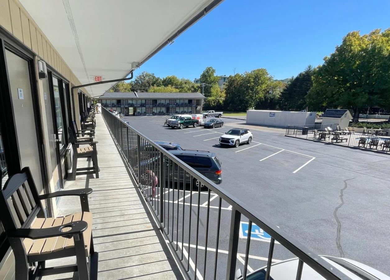 Travelodge By Wyndham Pigeon Forge Dollywood Lane Kültér fotó